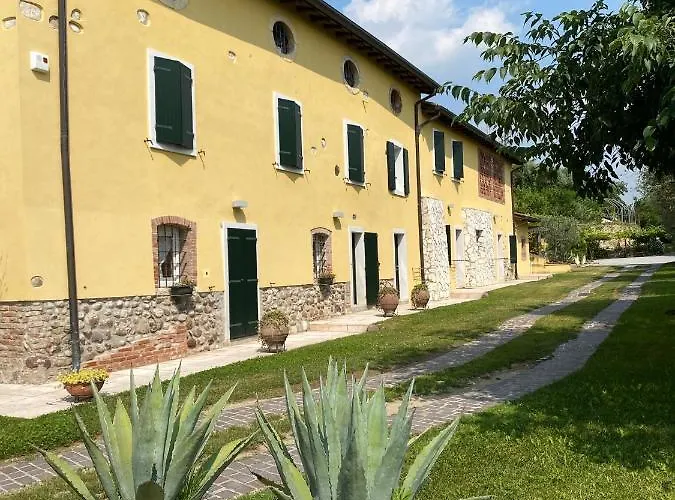 Farm stay Agriturismo Corte Bozzini Bardolino